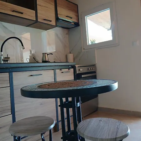 Nyaraló Lingo Garden House Néa Iráklia