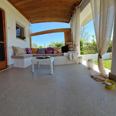 Lingo Garden House Nea Iraklia