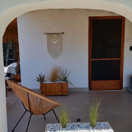 Lingo Garden House Nyaraló Néa Iráklia