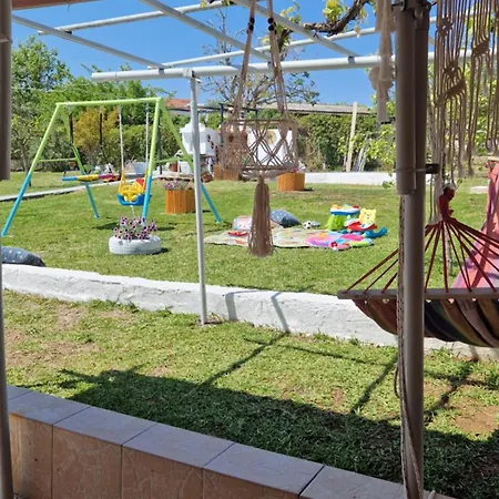 Lingo Garden House